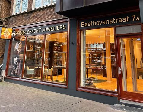 Spiegelgracht Juweliers is specialist in exclusieve en vintage 